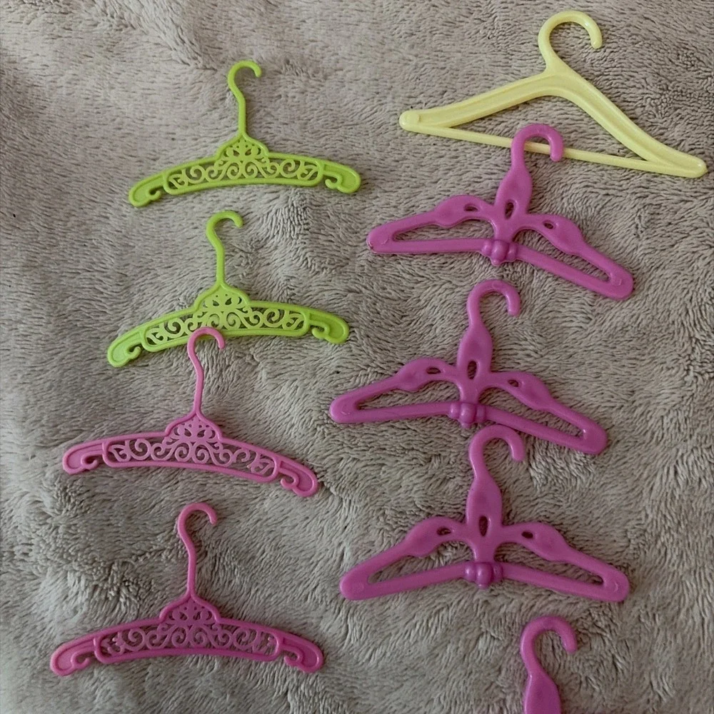 Mixed Lot Of Barbie Clothes‎ Hangers Some Vintage Lot Of 19 B11